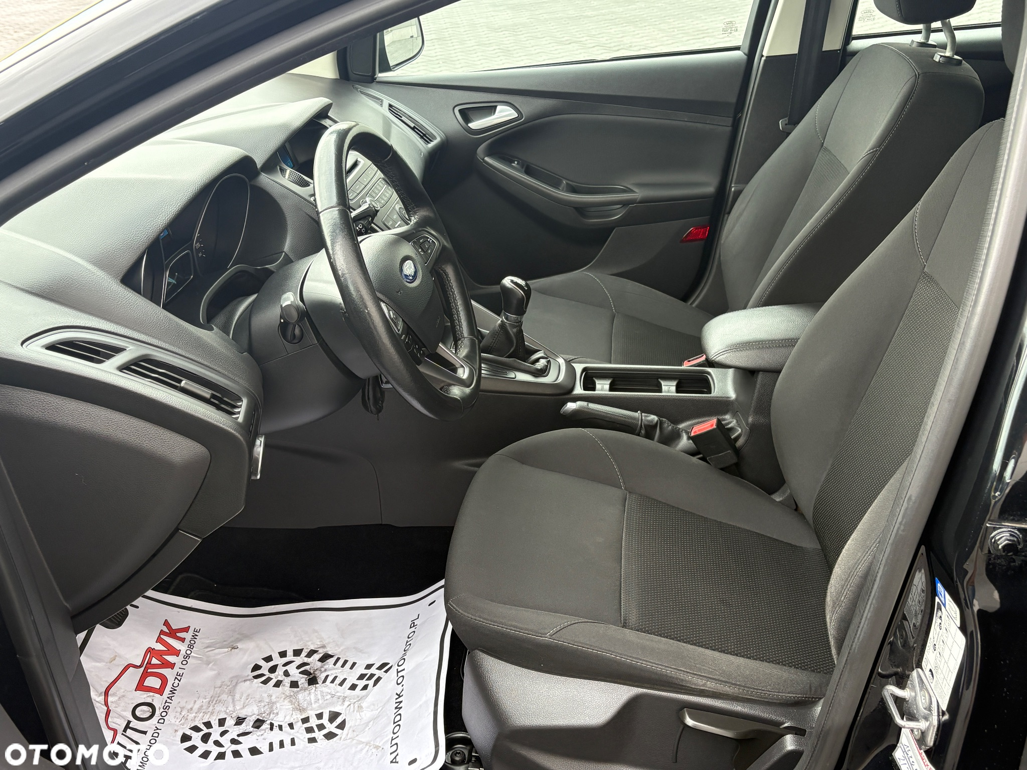 Ford Focus 1.6 FF Ambiente - 17