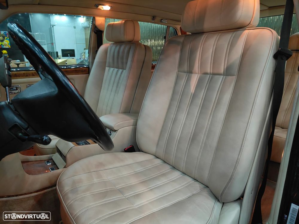 Rolls Royce Silver Spur - 34