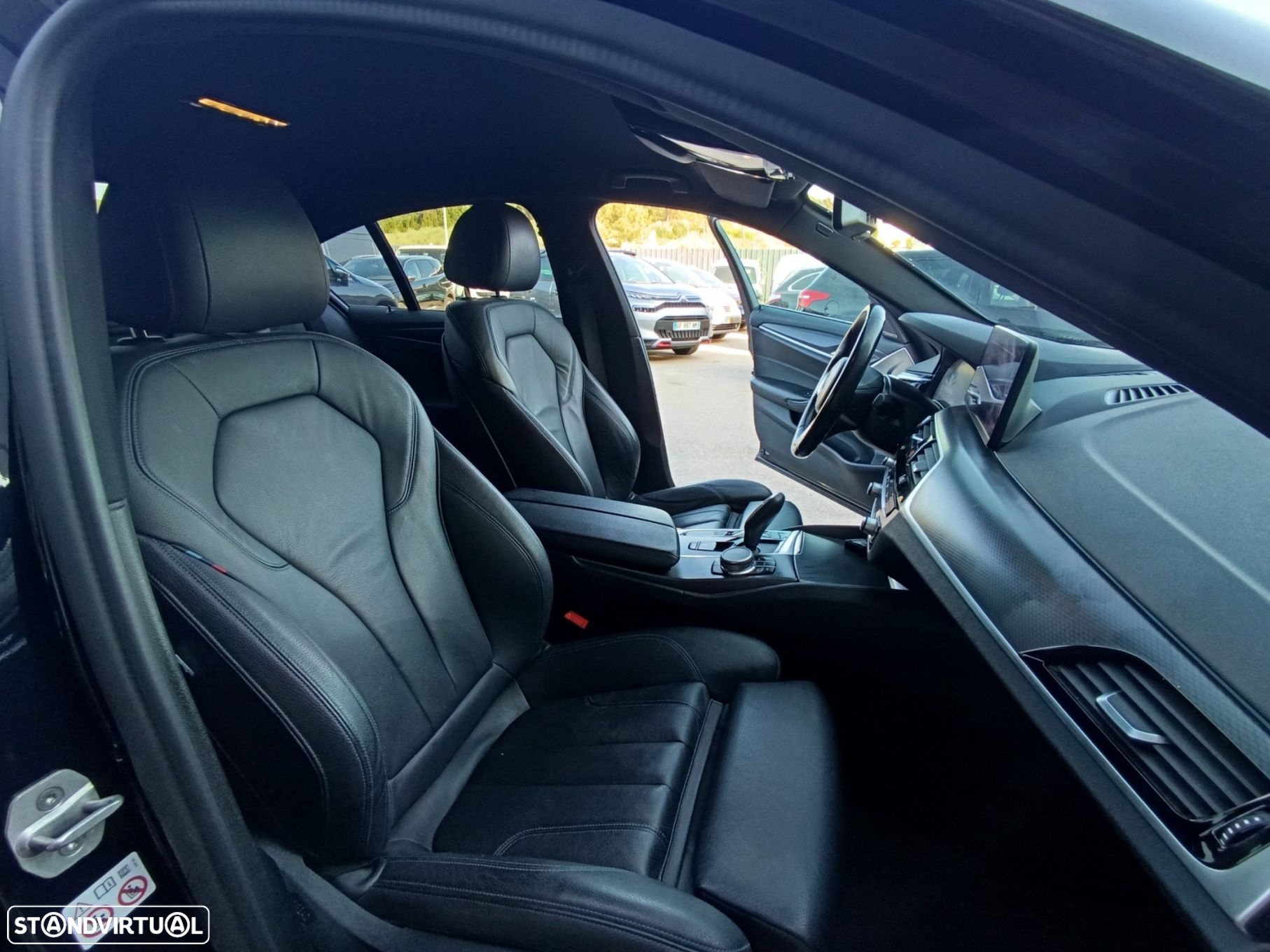 BMW 530 e Pack M - 26