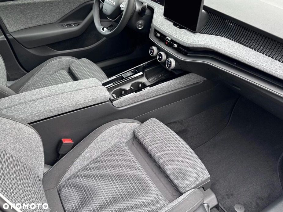 Skoda Superb 2.0 TSI Edition 130 DSG - 8