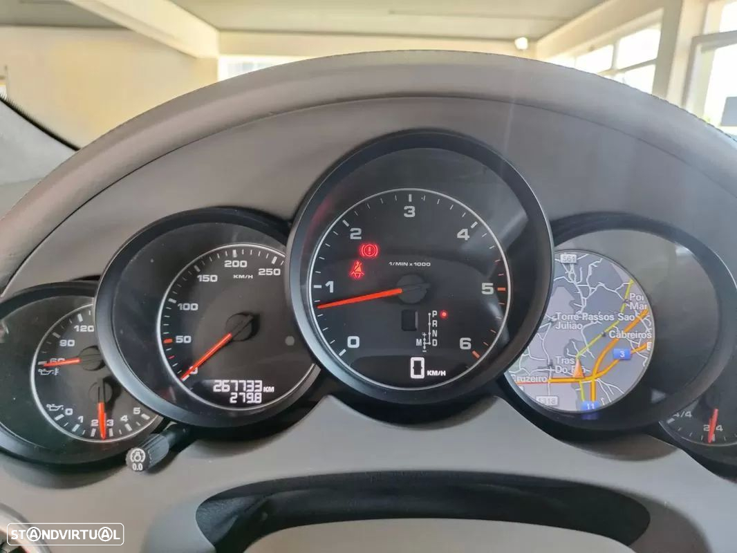 Porsche Cayenne II Platinum Edition - 34