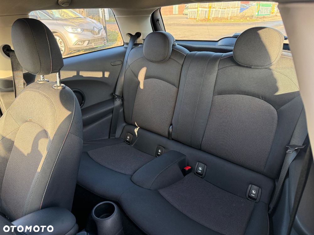 MINI ONE Blackyard - 17