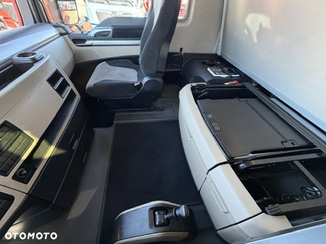 MAN TGX 18.500 MEGA RETARDER - 13