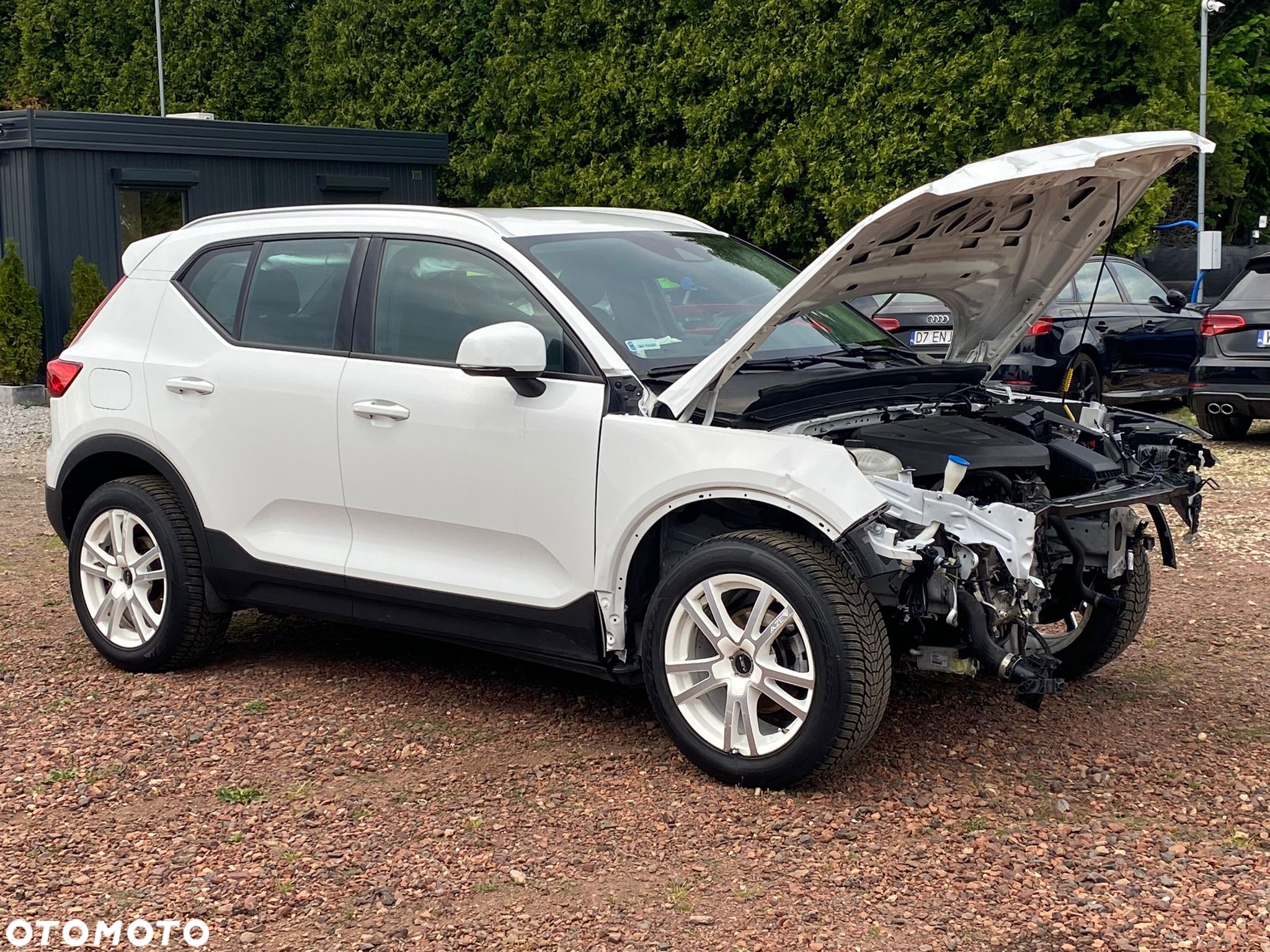 Volvo XC 40 T3 Momentum Pro - 10