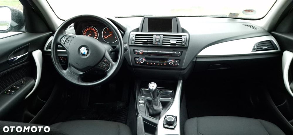 BMW Seria 1 118d - 17