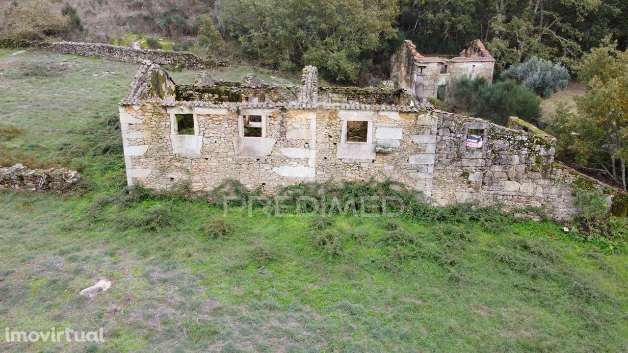 Quinta para Reabilitar em Fuinhas, Fornos de Algodres - Grande imagem: 4/8