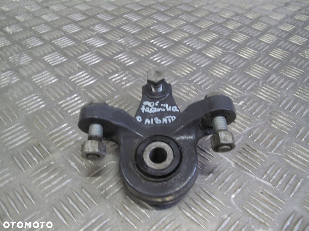MOCOWANIE ŁĄCZNIKA STABILIZATORA SCANIA R S 2290960 - 2