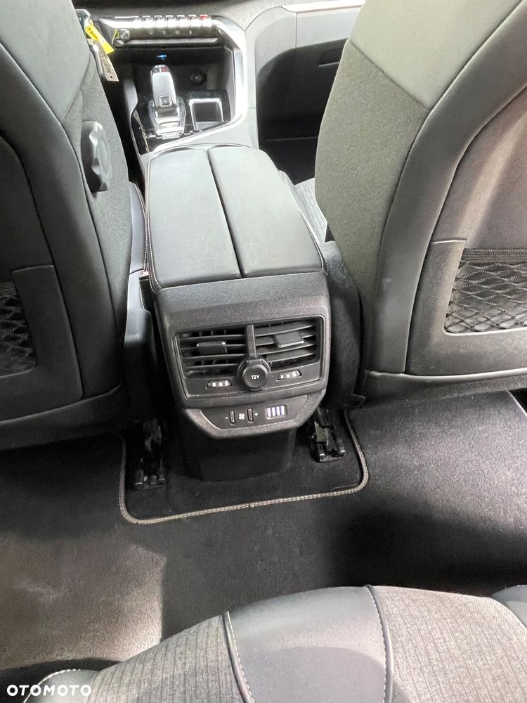 Peugeot 5008 PureTech 180 EAT8 Stop & Start GT Pack - 20