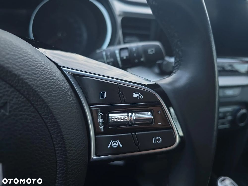 Kia Ceed 1.5 T-GDI M - 20