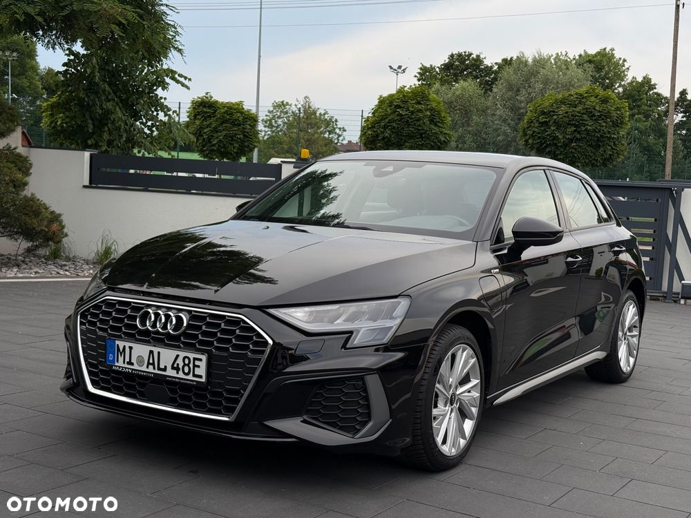 Audi A3 Sportback 40 TFSIe S tronic S line - 2