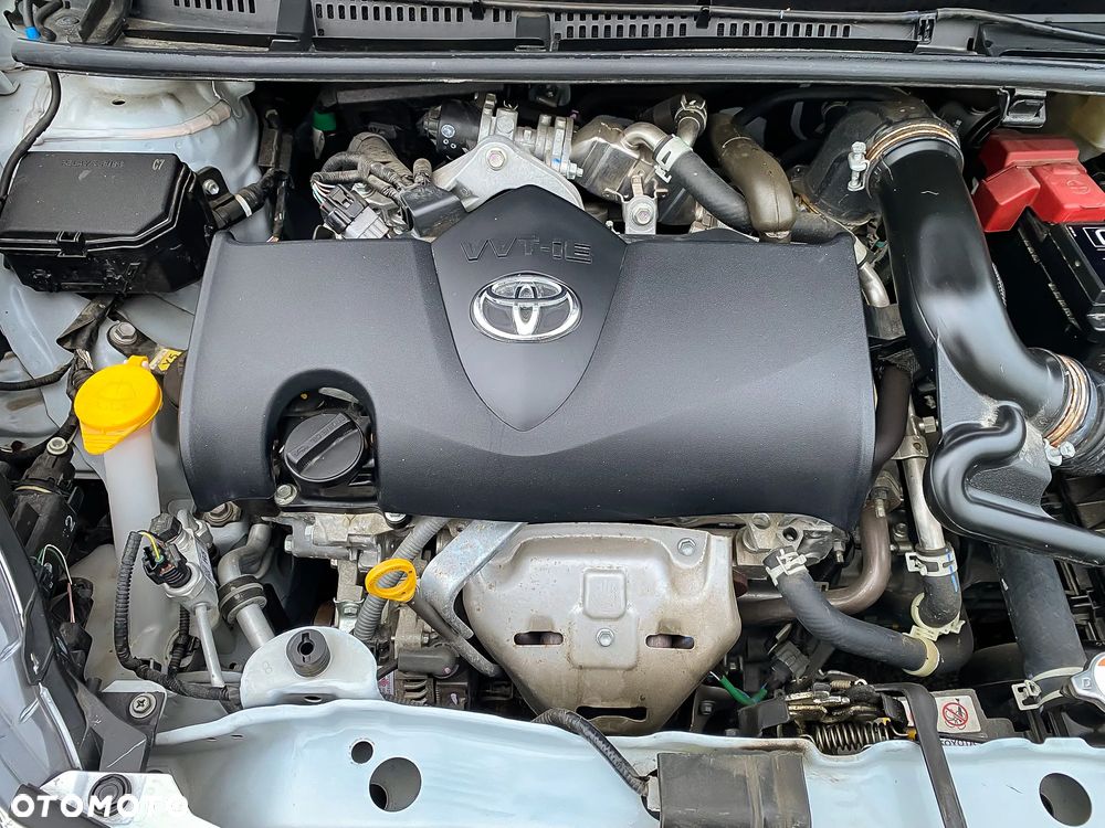 Toyota Yaris 1.5 Active - 12