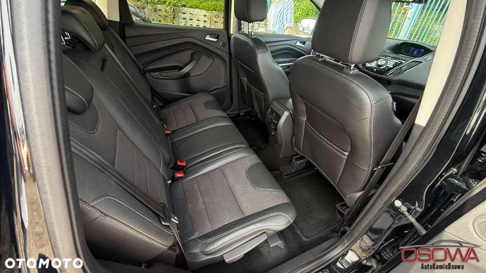 Ford Kuga 2.0 TDCi FWD Titanium Plus - 30