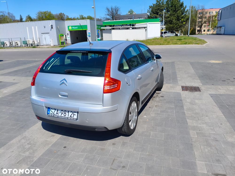 Citroën C4 1.6 16V Impress - 12
