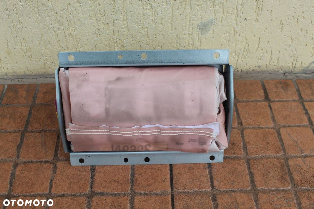 PODUSZKA AIRBAG PASAŻERA VOLVO XC70 I 9191928