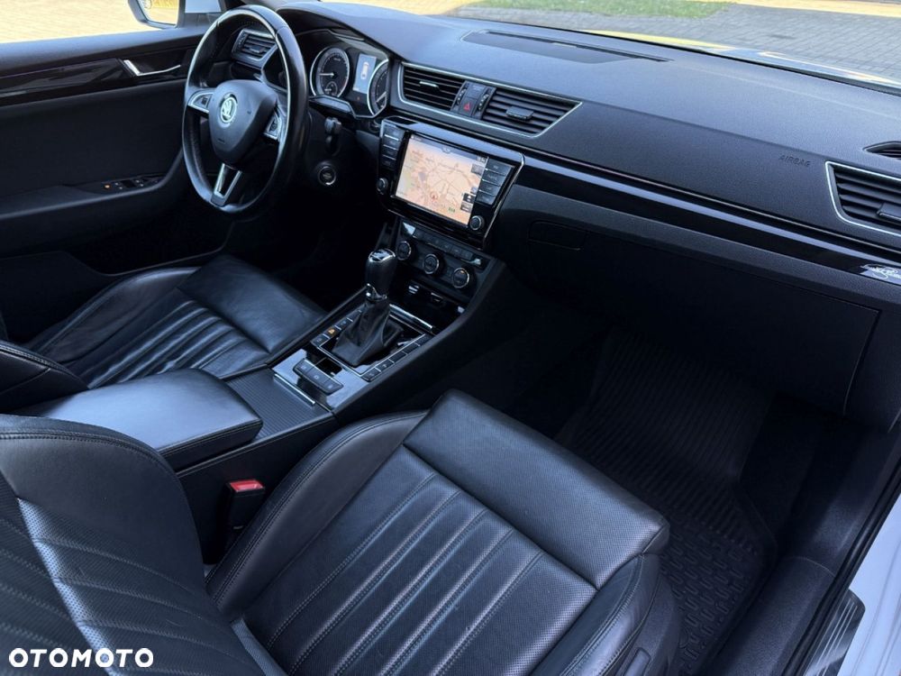 Skoda Superb 2.0 TDI L&K DSG - 27