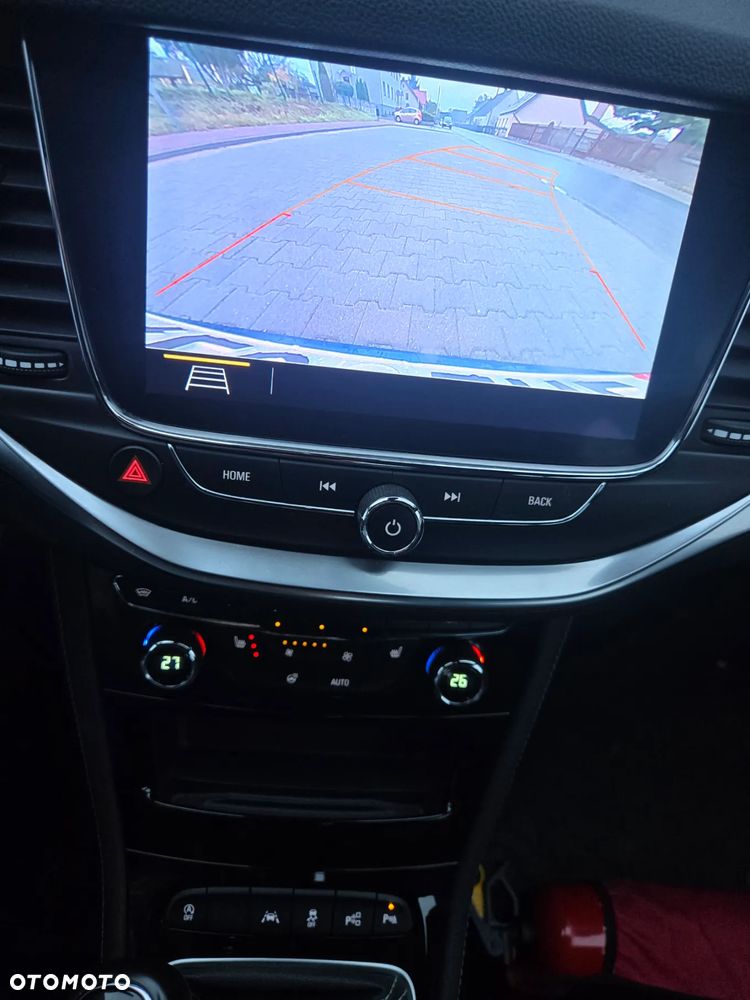 Opel Astra 1.2 Turbo Start/Stop Design&Tech - 11