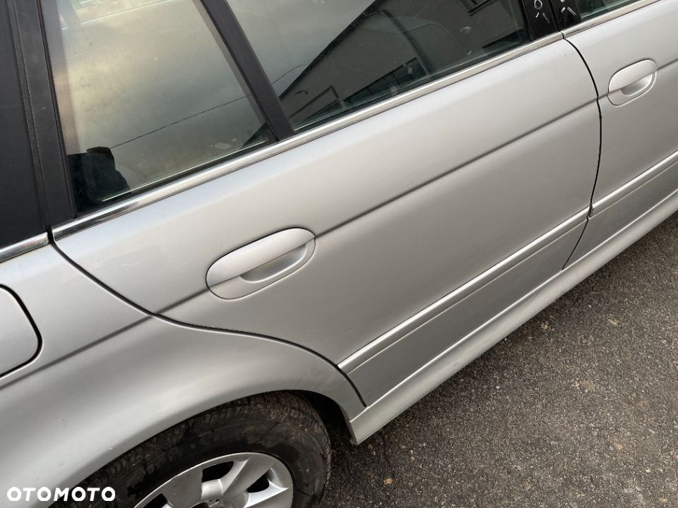 Drzwi tylne prawe Bmw e39 kombi titansilber 354 ładne - 2