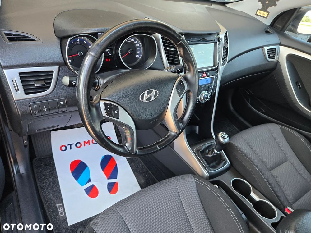 Hyundai i30 1.6 GDI Premium - 19