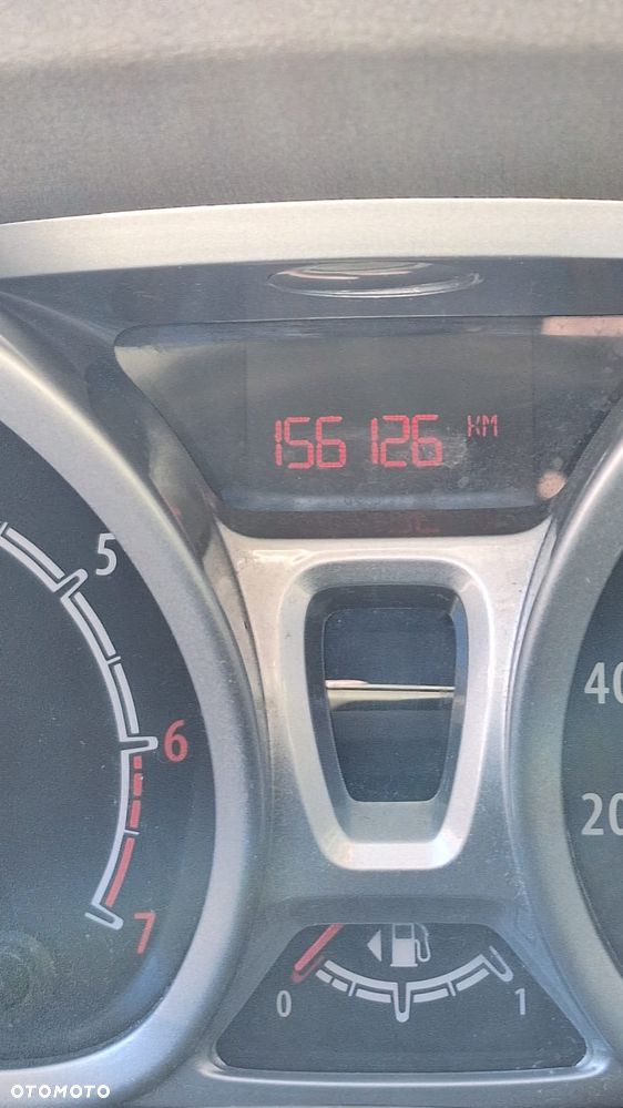 Ford Fiesta 1.4 Ghia EU5 - 5