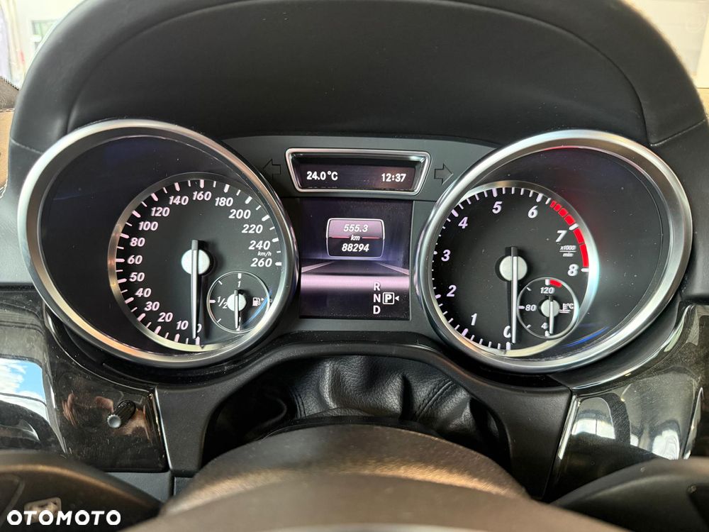 Mercedes-Benz GL 500 4-Matic - 26