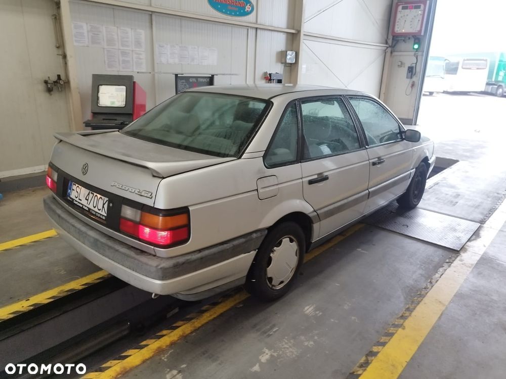 Volkswagen Passat 2.0 GL - 3