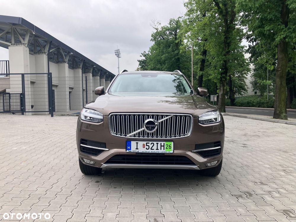 Volvo XC 90 - 1