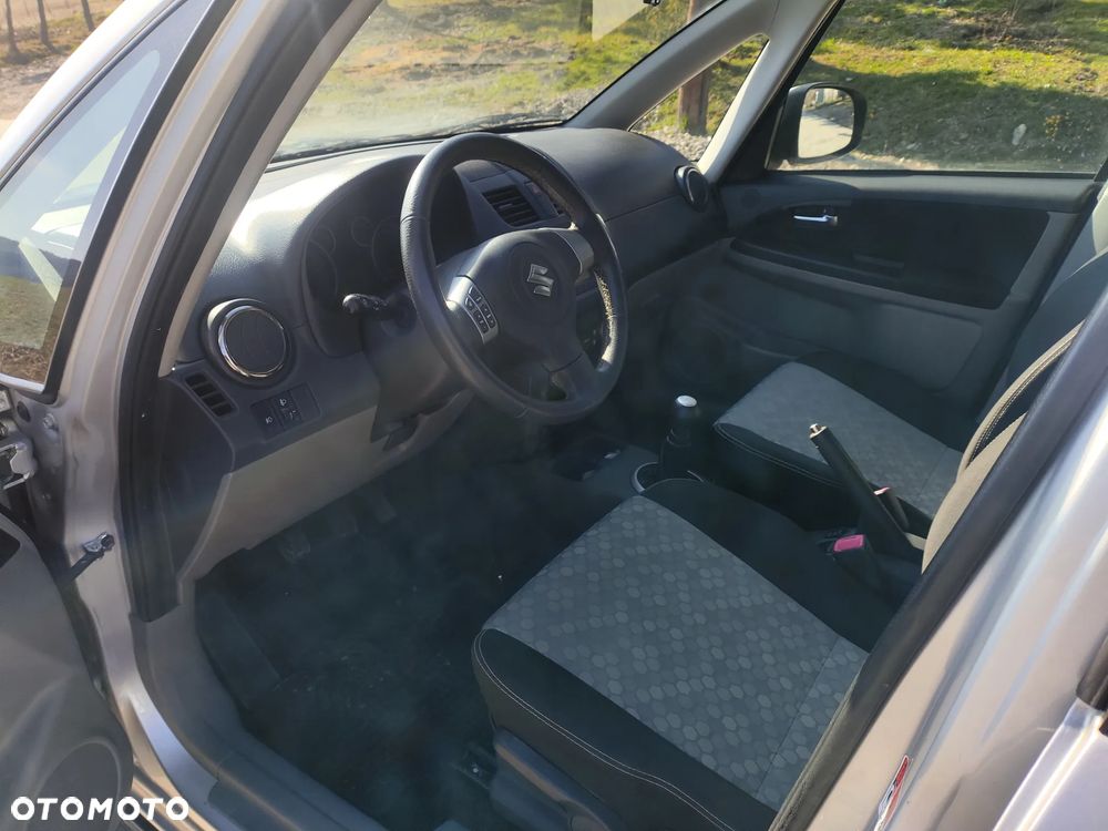 Suzuki SX4 1.6 Premium 4WD - 14
