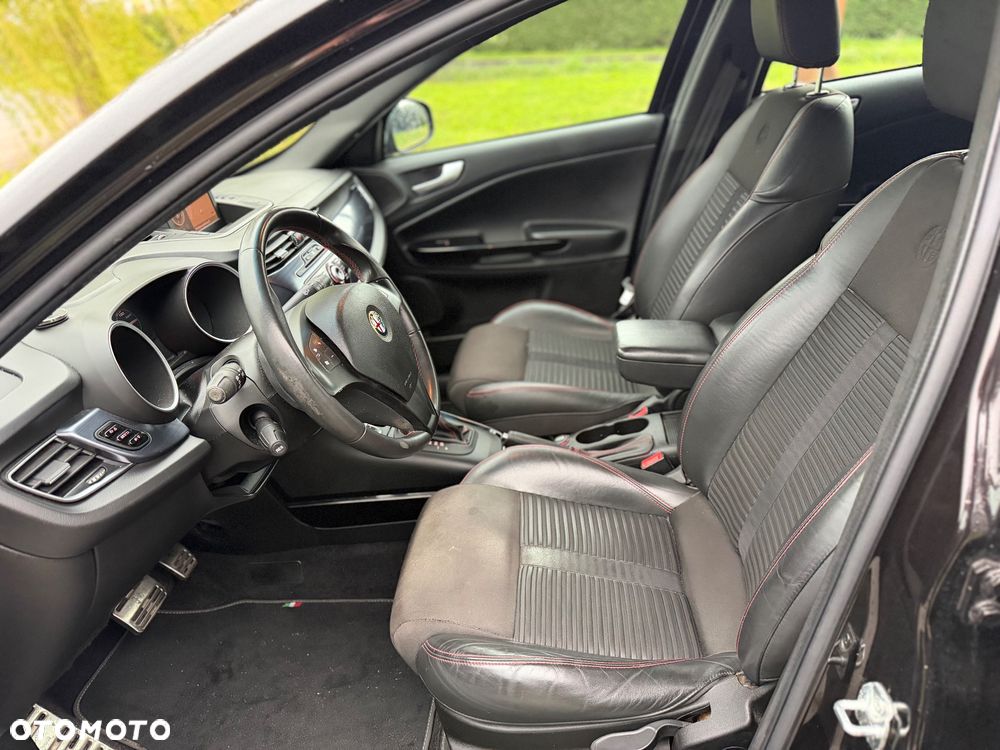 Alfa Romeo Giulietta 1.4 TB MultiAir Distinctive TCT - 24