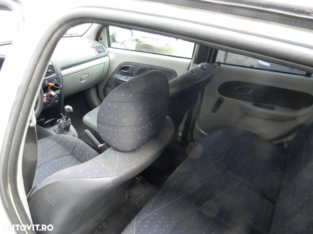 Dezmembrari  Renault CLIO 2 / SYMBOL 1  1998  > 2008 1.2 16V (BB05, B - 18