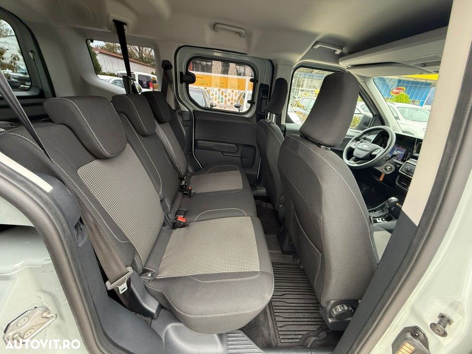Ford Tourneo Courier - 18