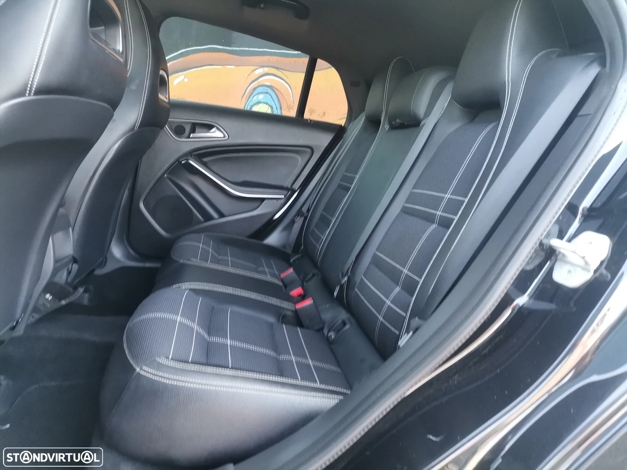 Mercedes-Benz CLA 200 d Shooting Brake Urban Aut. - 4
