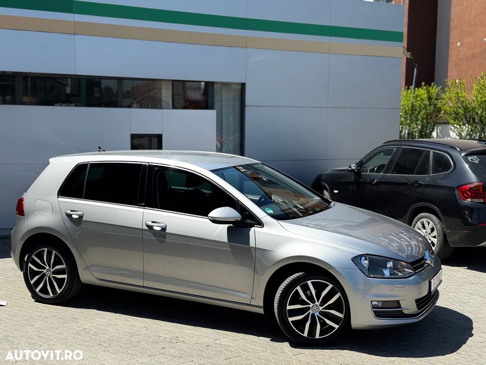 Volkswagen Golf 1.2 TSI BlueMotion Technology Allstar - 4
