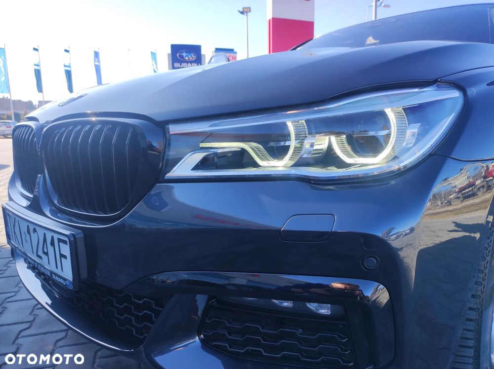 BMW Seria 7 730d xDrive - 28