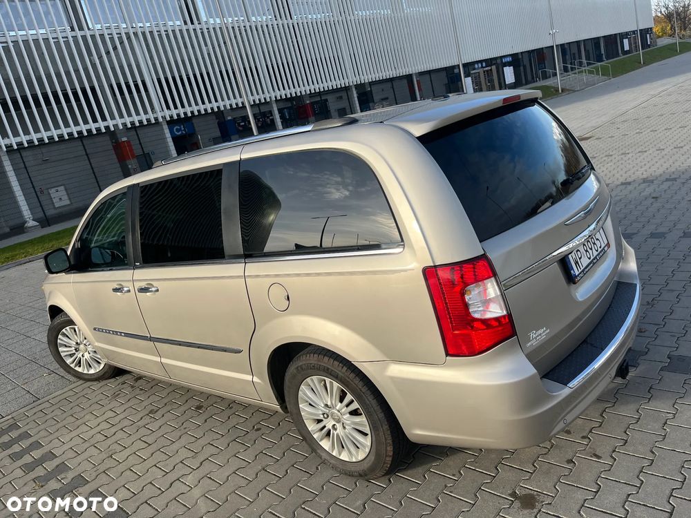 Chrysler Town & Country 3.6 Limited - 2