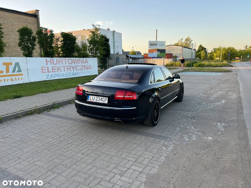 Audi A8 6.0 W12 Quattro - 9
