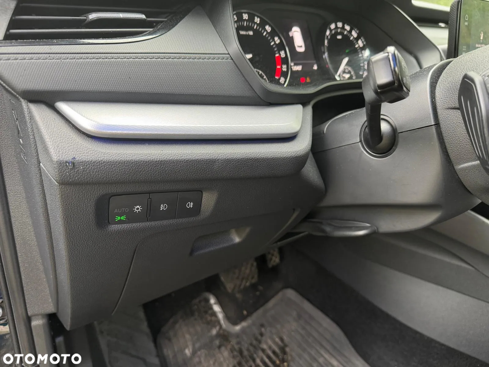 Skoda Octavia Combi 2.0 TDI DSG Ambition - 23