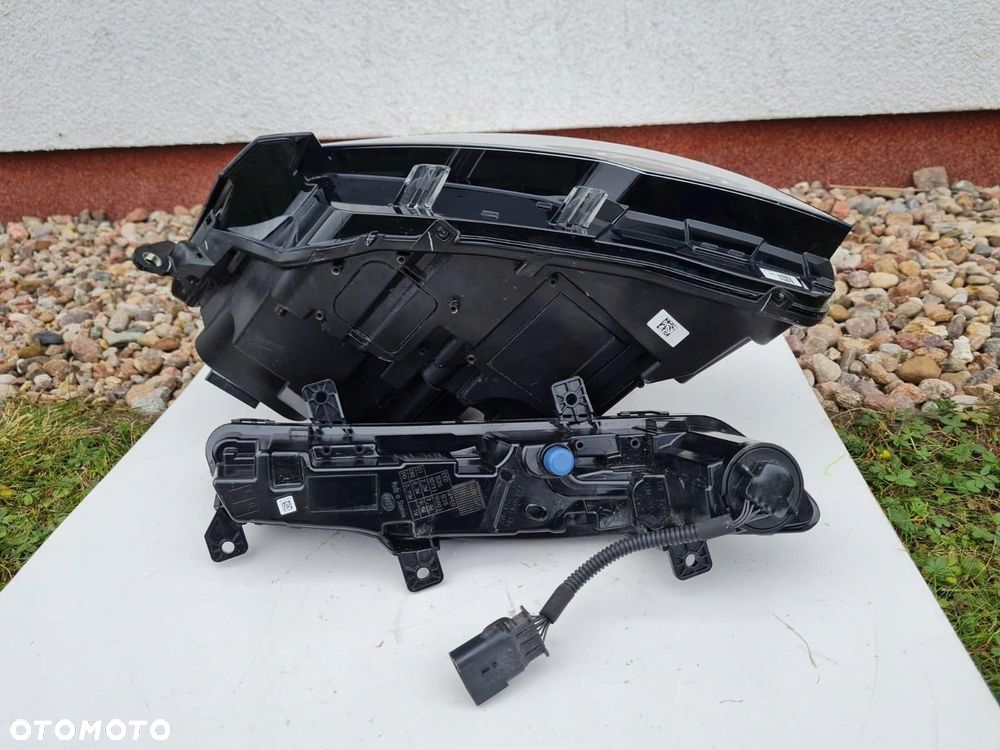 PEUGEOT 308 III T10 Lampa prawa przód DRL Led Full Led Matrix 98491148 - 8