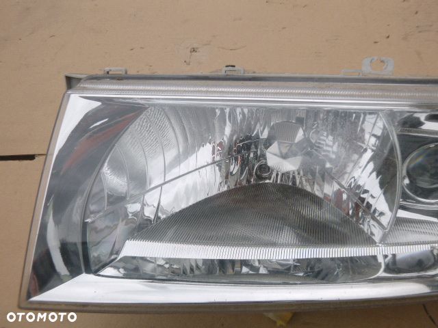 LAMPA LEWY PRZÓD LEWA PRZEDNIA SKODA OCTAVIA I FL - 5