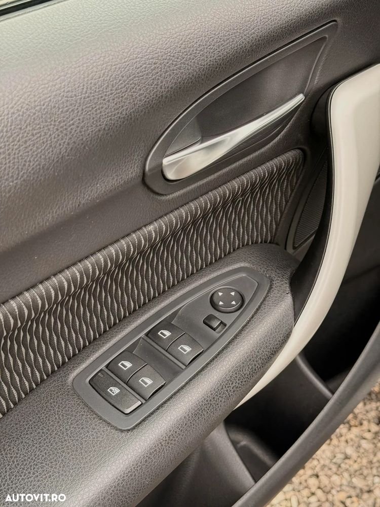 BMW Seria 1 114i - 24