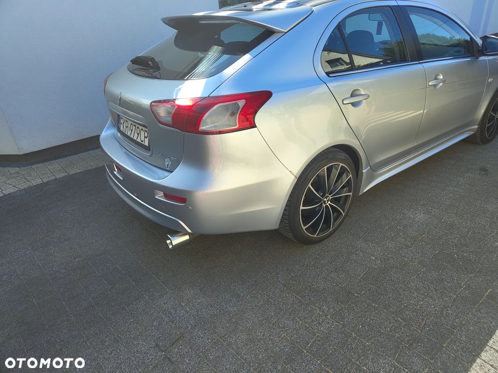 Mitsubishi Lancer - 5