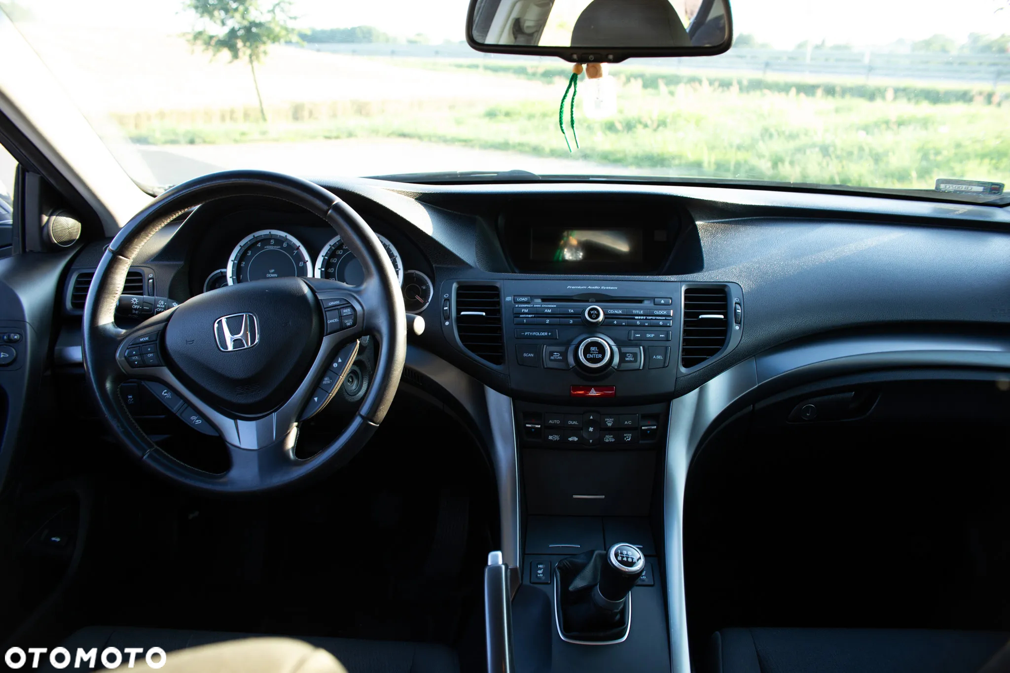 Honda Accord 2.0 Lifestyle - 10