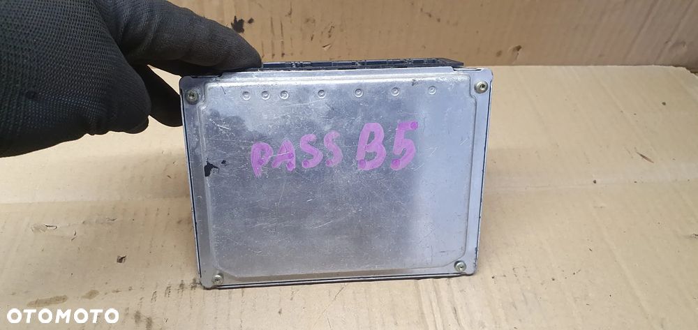 Komputer sterownik silnika VW Passat B5 2.5 TDI 3B0907401C - 3