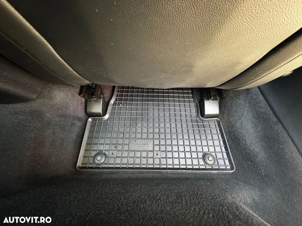 Volvo V40 D3 Aut. Inscription - 34