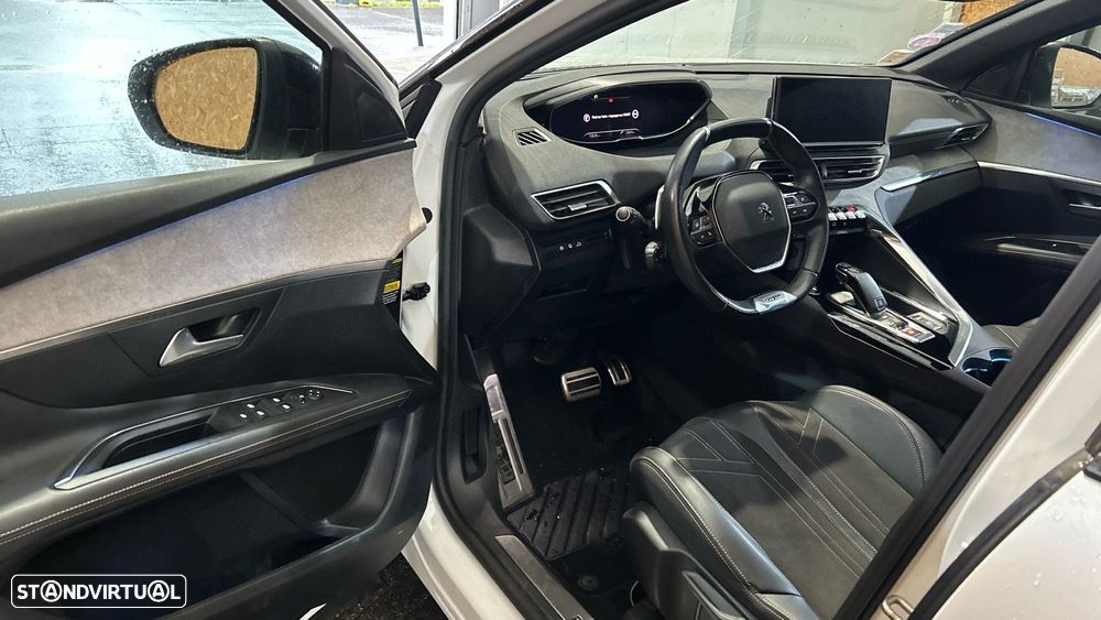 Peugeot 3008 1.2 PureTech GT EAT8 - 8