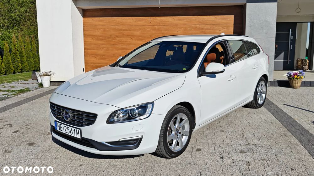 Volvo V60 D4 Geartronic Momentum - 13