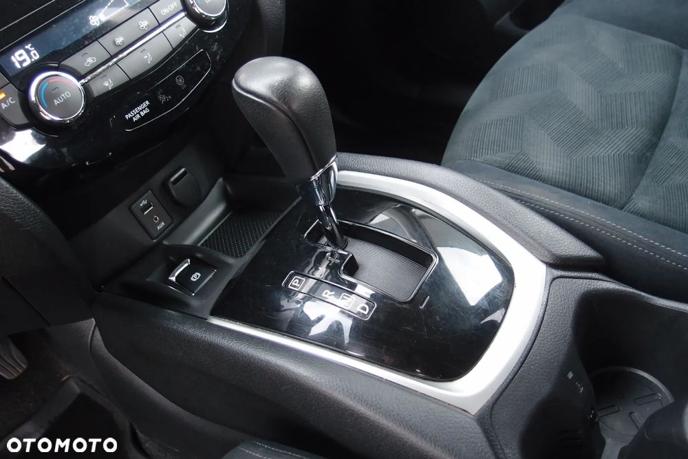 Nissan X-Trail 2.0 dCi N-Vision Xtronic 4WD - 19