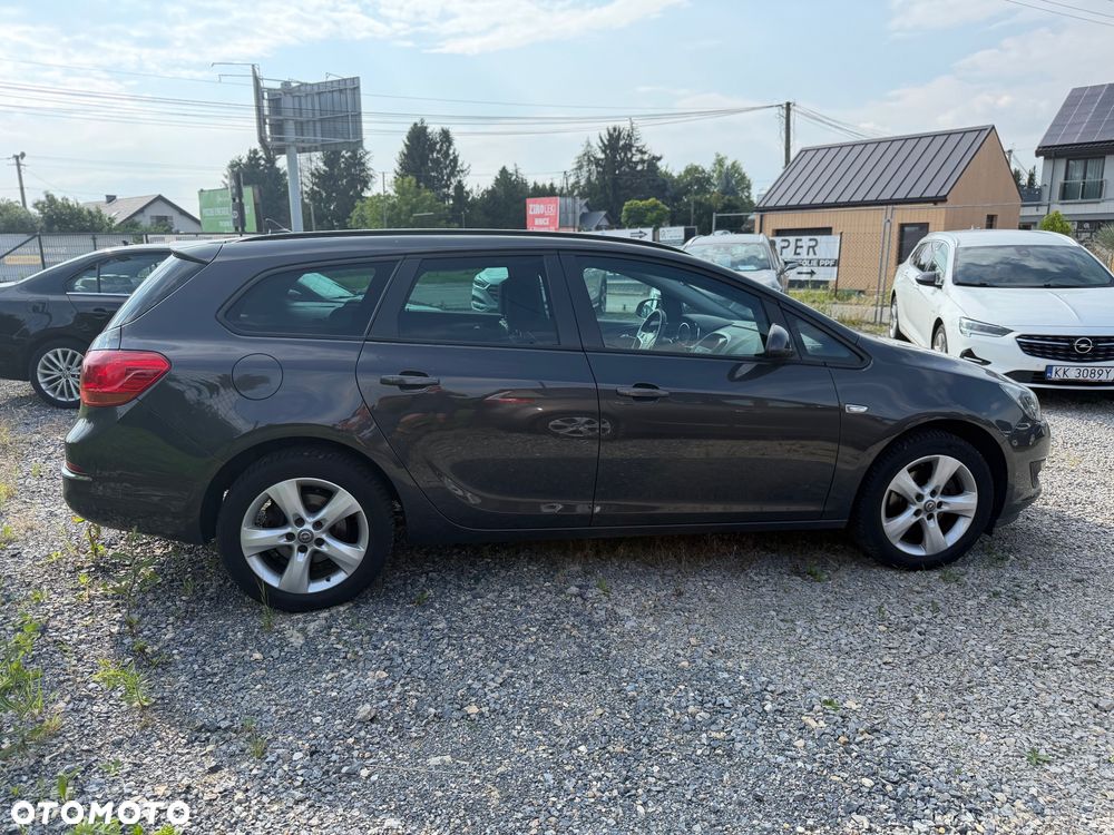 Opel Astra 1.6 CDTI Executive - 4
