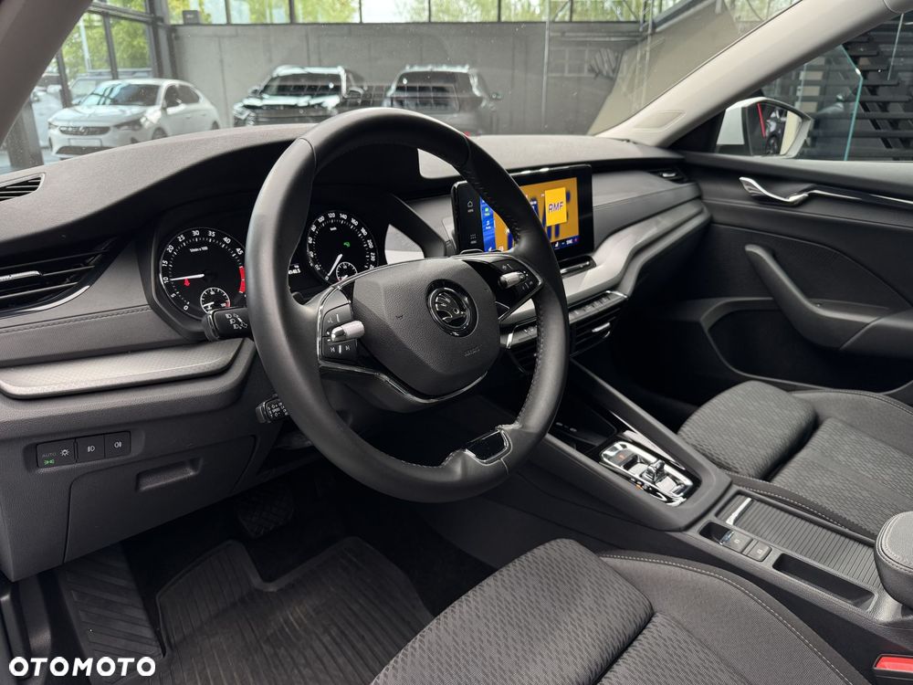 Skoda Octavia 2.0 TDI Ambition DSG - 10