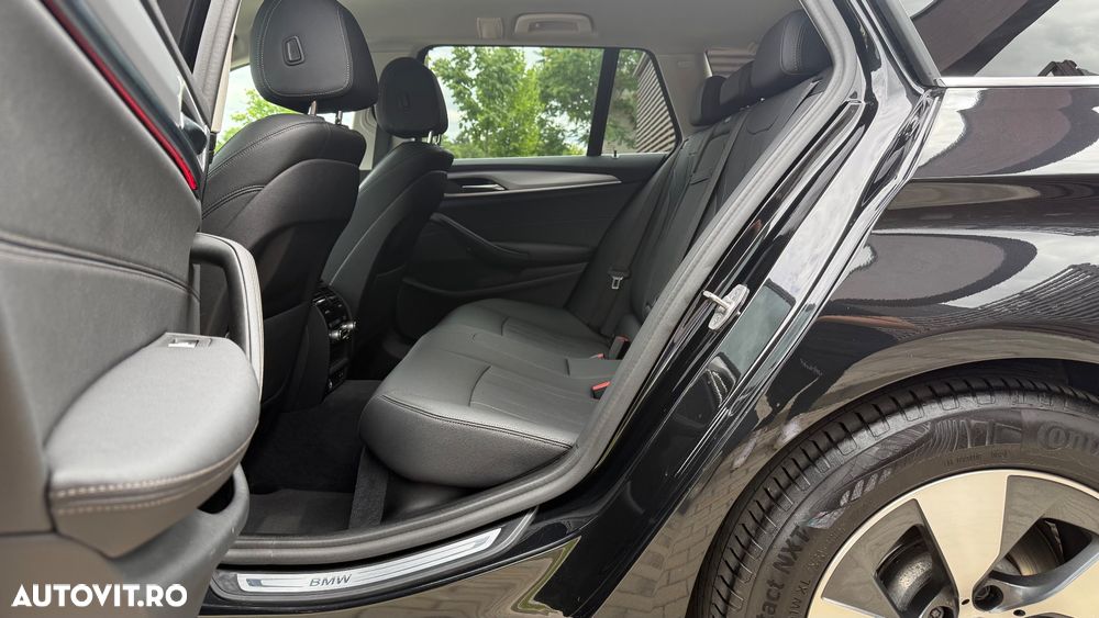 BMW Seria 5 520d xDrive Aut. Sport Line - 16