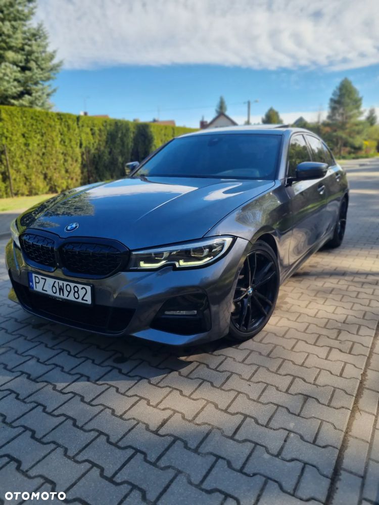 BMW Seria 3 330i M Sport - 1